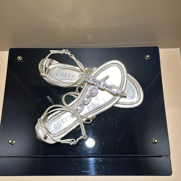 Guess ladies sandals, gold with bling! - Picture 2 of 6